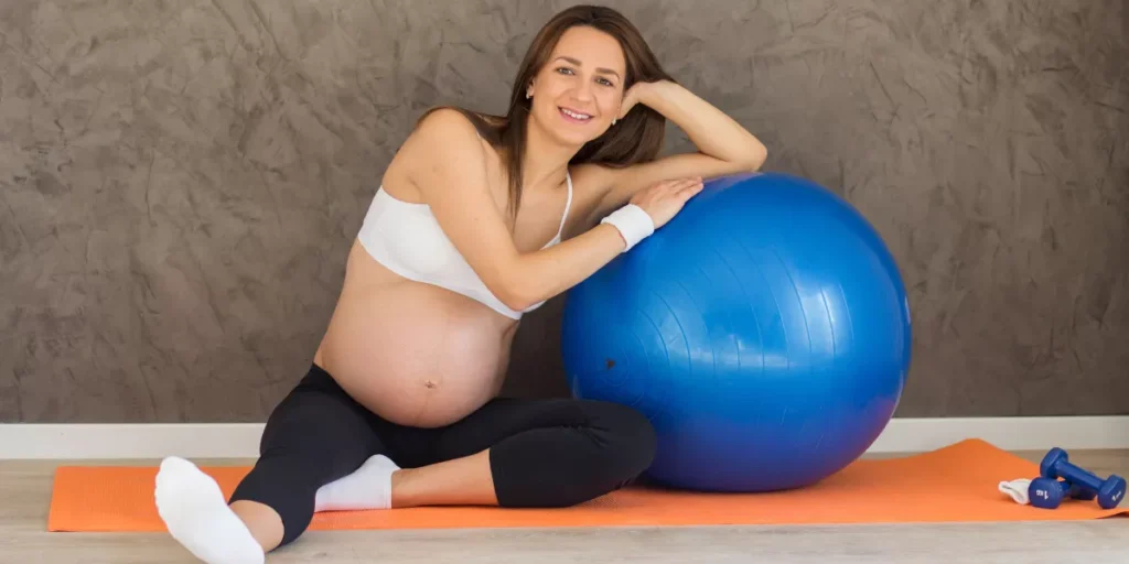 Simple Ways to Stay Active Throughout Your Pregnancy Simple Ways to Stay Active Throughout Your Pregnancy